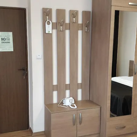 Guest house Casa Adina 3*