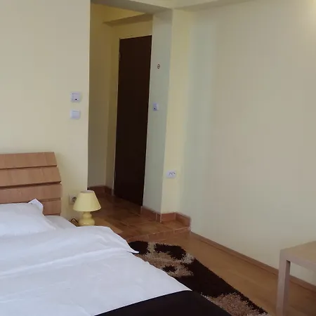 Casa Adina 3*